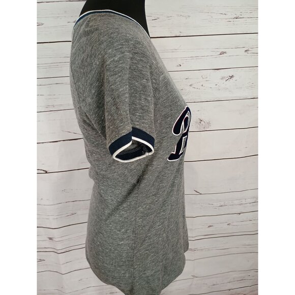 Atlanta Braves Womens V-Neck Tee By 5th & Ocean Size‎ M Gray Cotton Blend - Picture 4 of 9